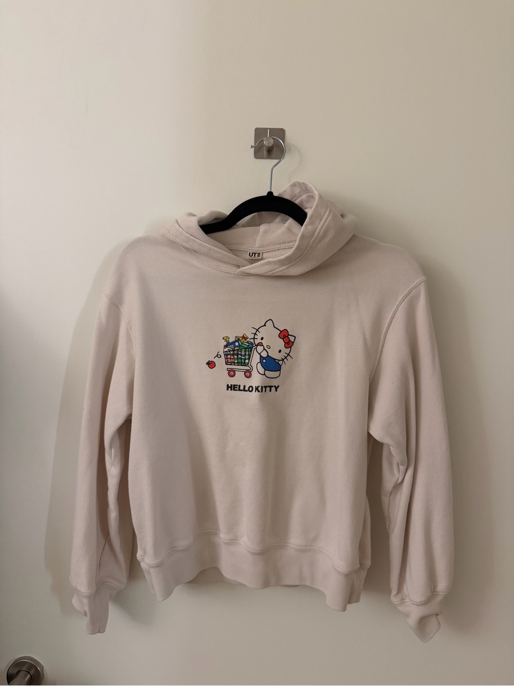 Uniqlo Hello Kitty Sweatshirt - XS